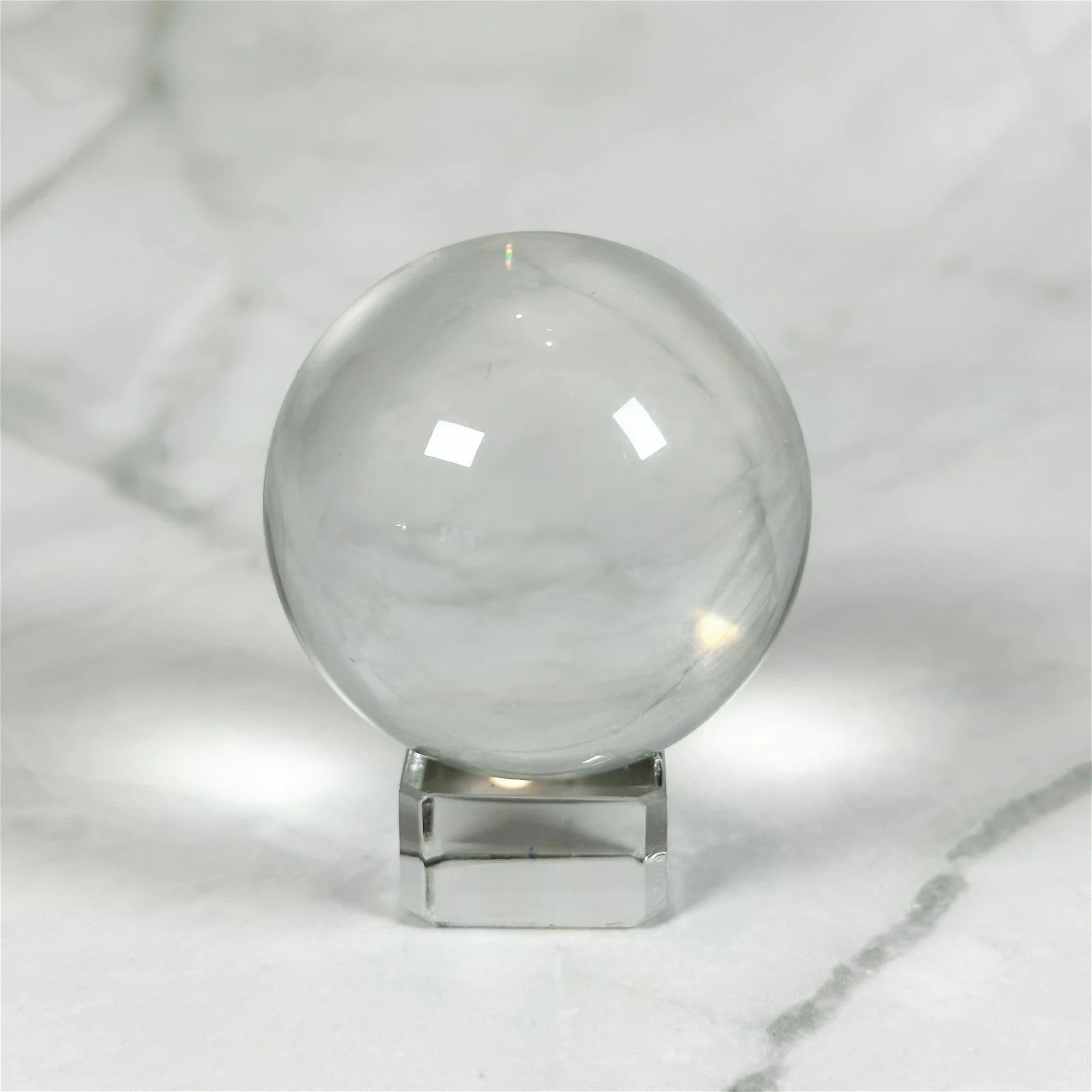 Boule de Cristal avec support (5cm)