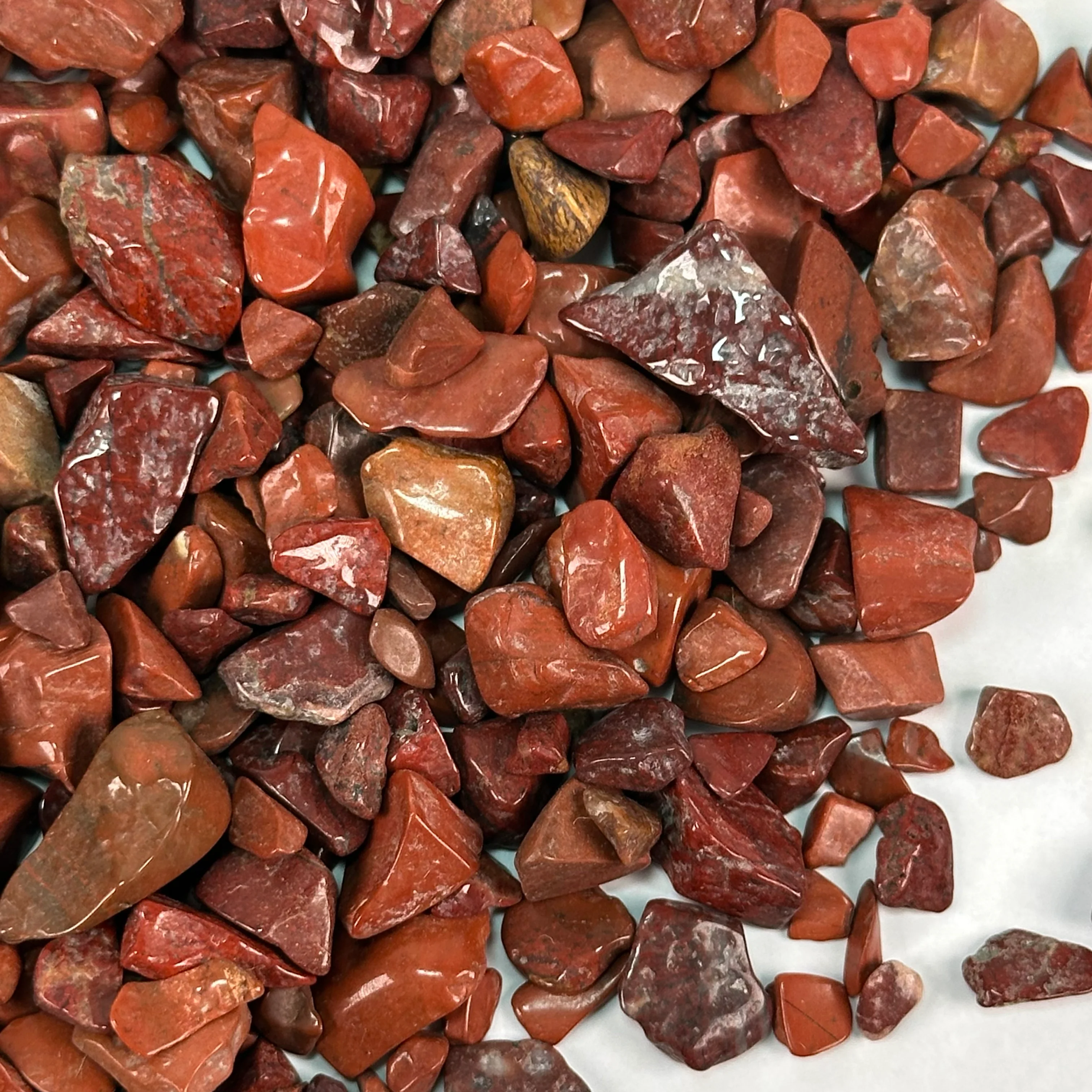 Éclats roulés de Jaspe Rouge - Image 2