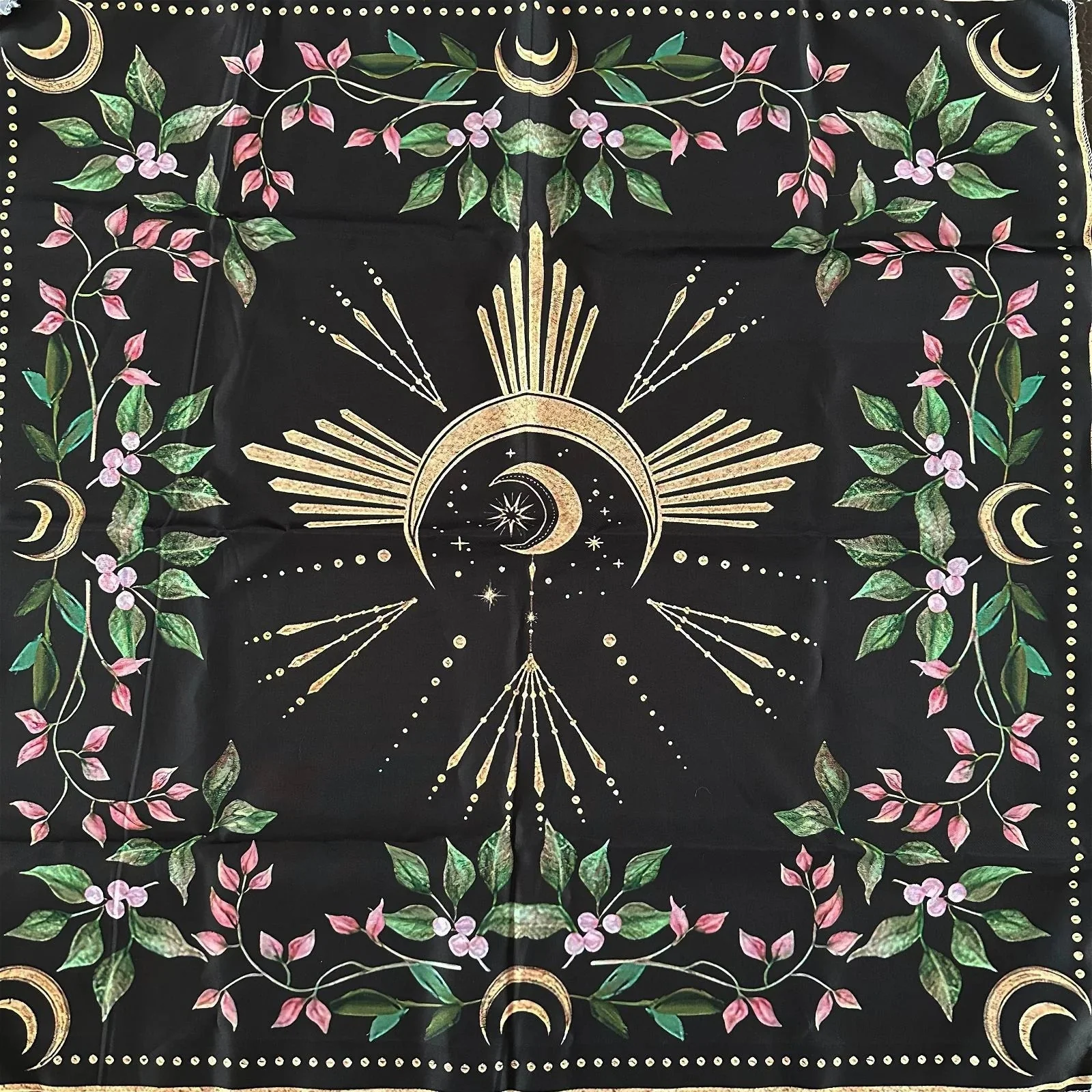 Grande nappe Sorcière - Image 2