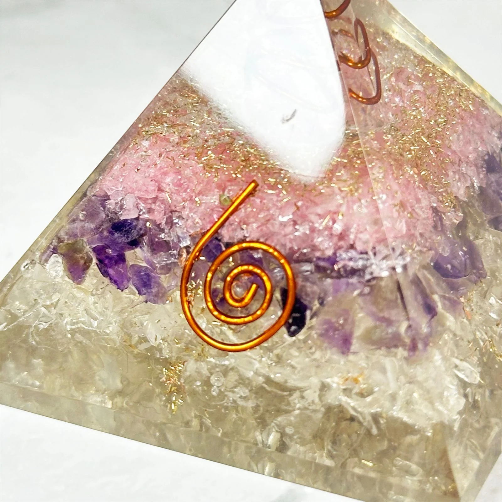 Orgonite pyramide mix - Image 4