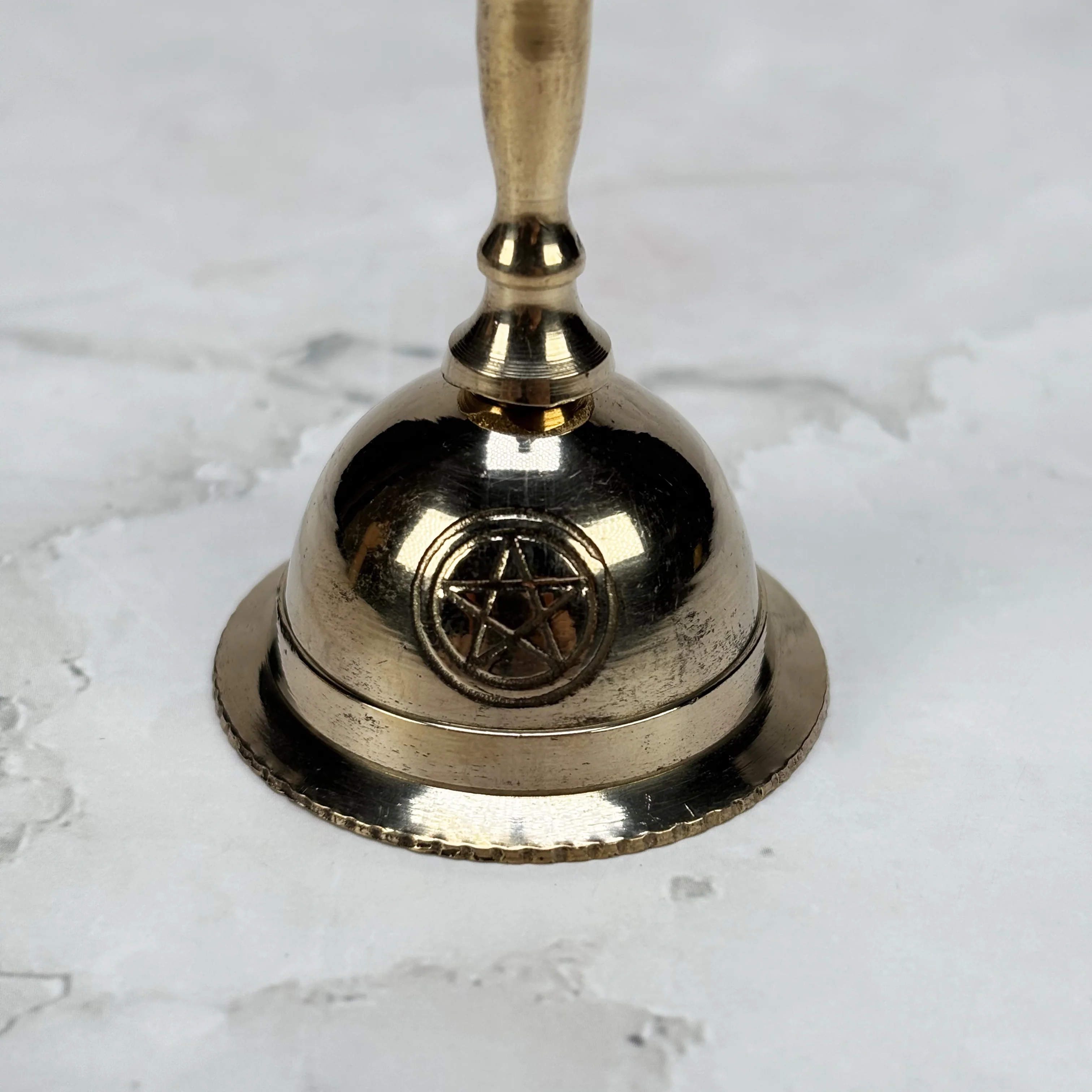 Petite cloche en laiton Pentacle - Image 3