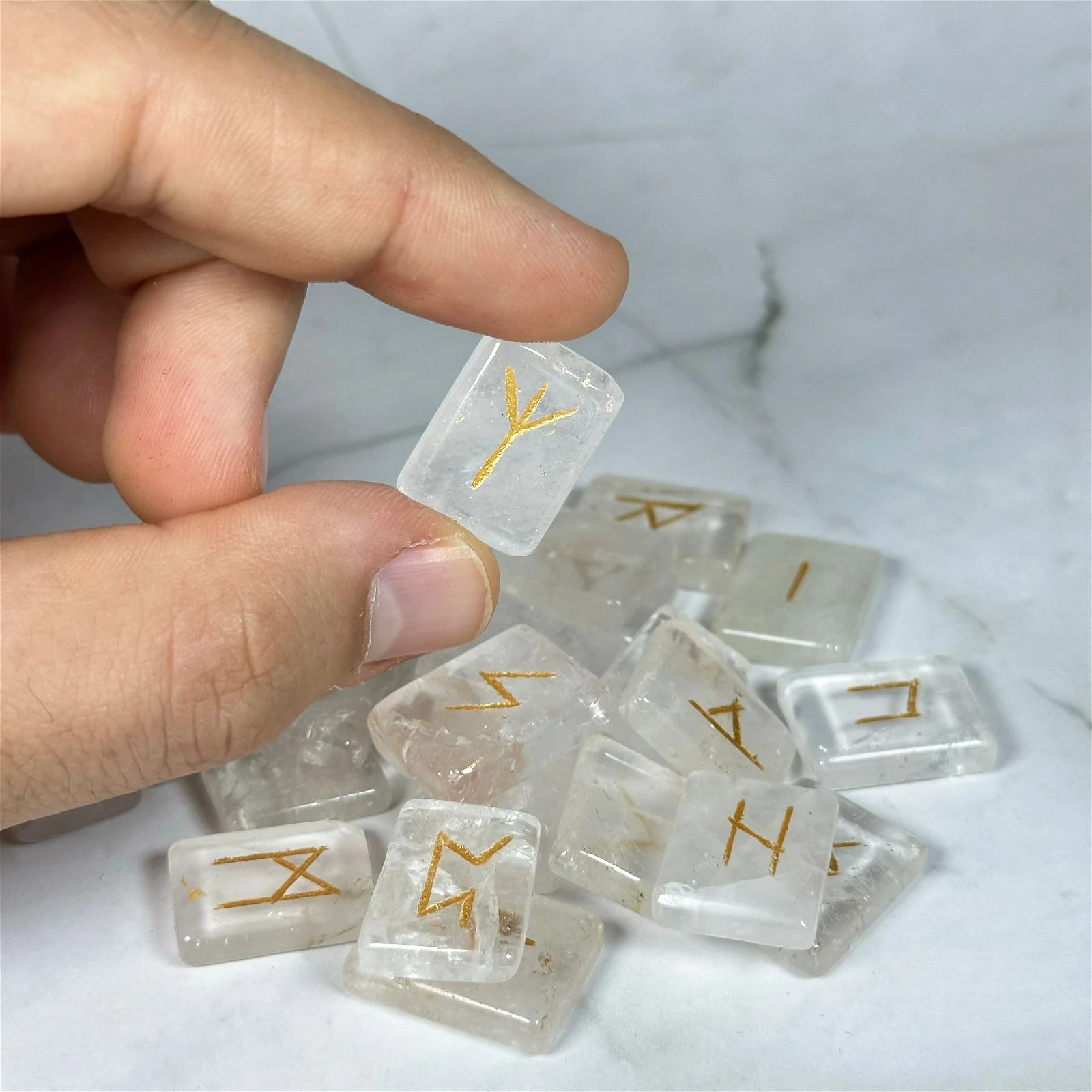 Runes rectangles en Cristal de Roche - Image 4
